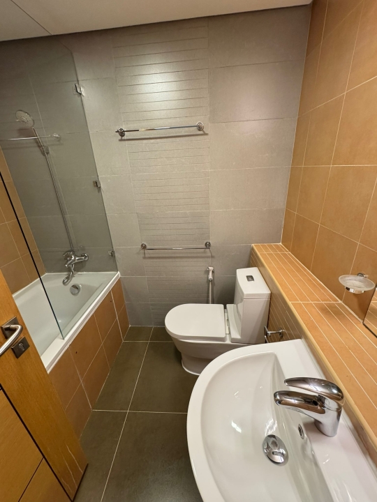 property 12 image 9