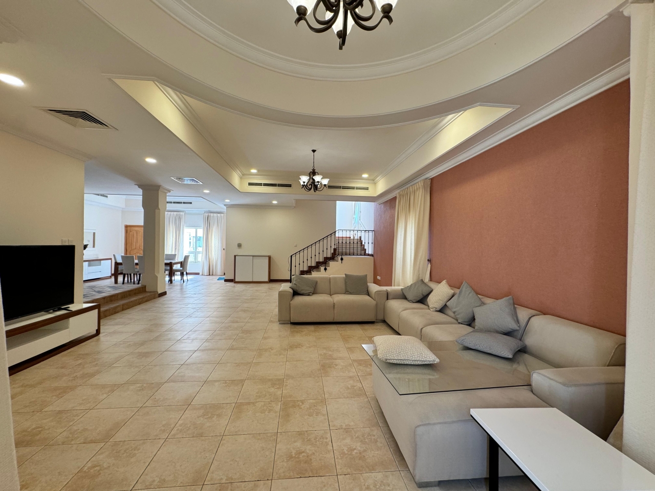 property 129 image 0