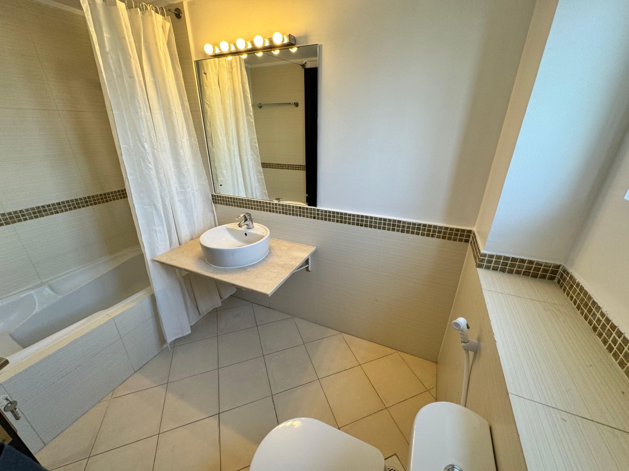 property 130 image 0
