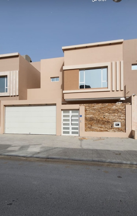 property 143 image 0