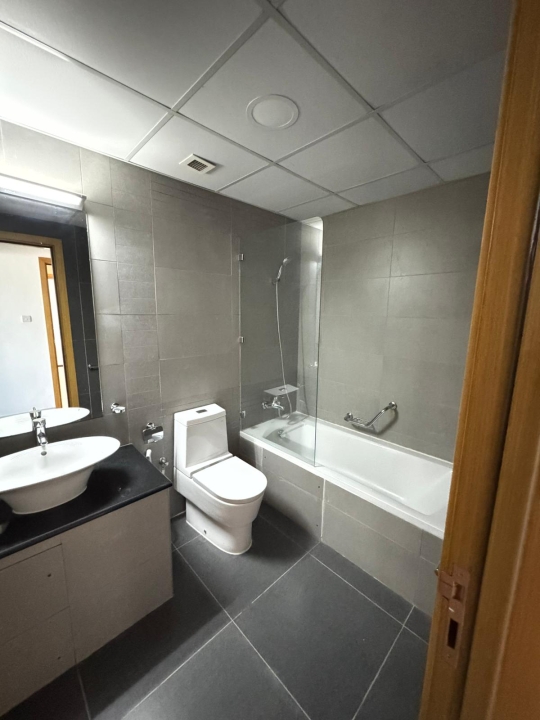 property 15 image 4