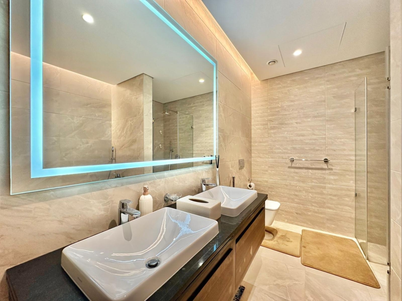 property 158 image 0