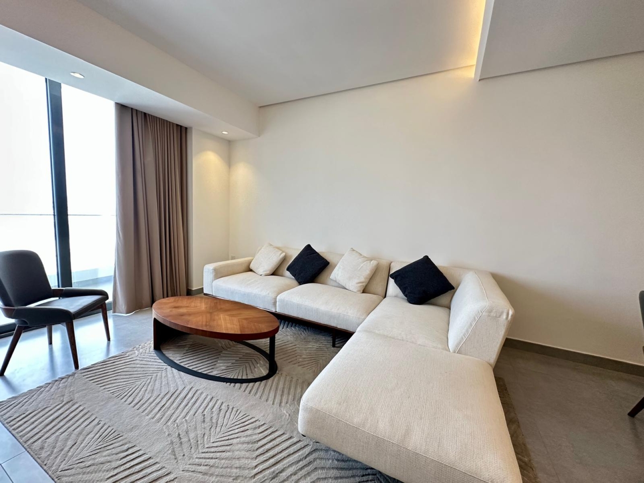 property 165 image 0