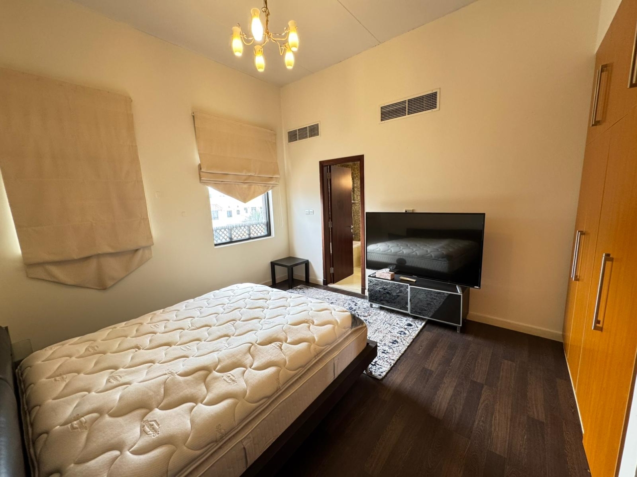 property 19 image 12