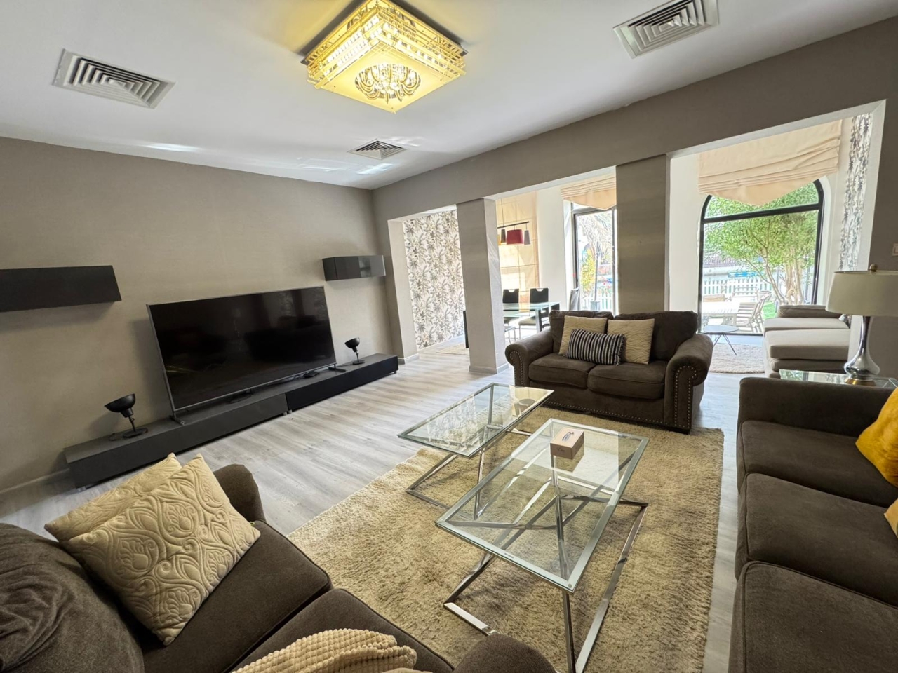 property 19 image 14