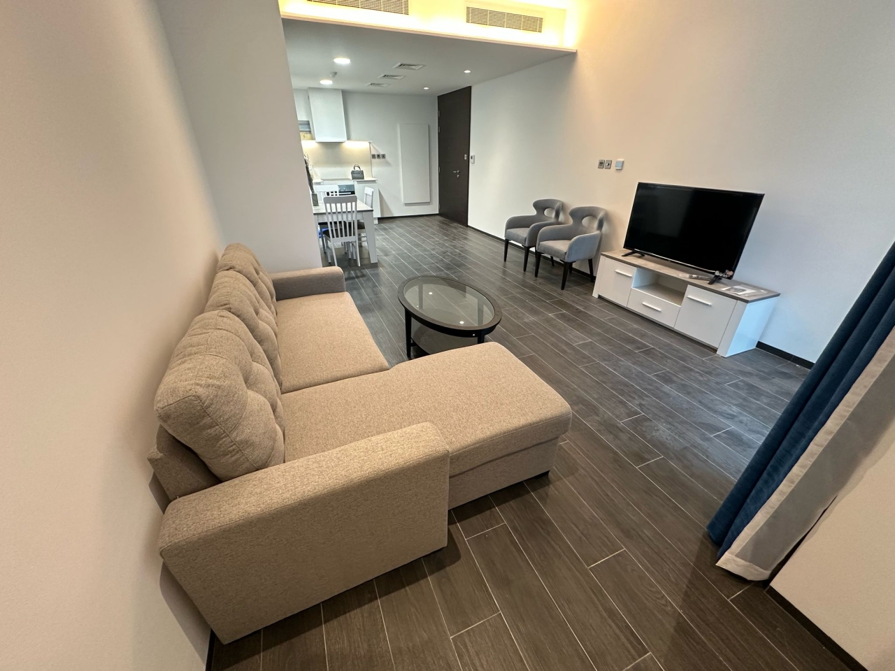 property 2 image 0