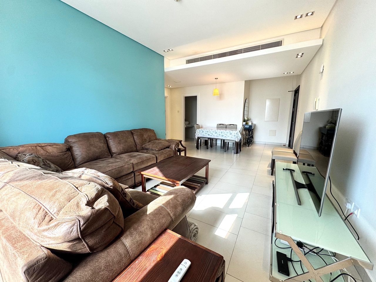 property 202 image 0