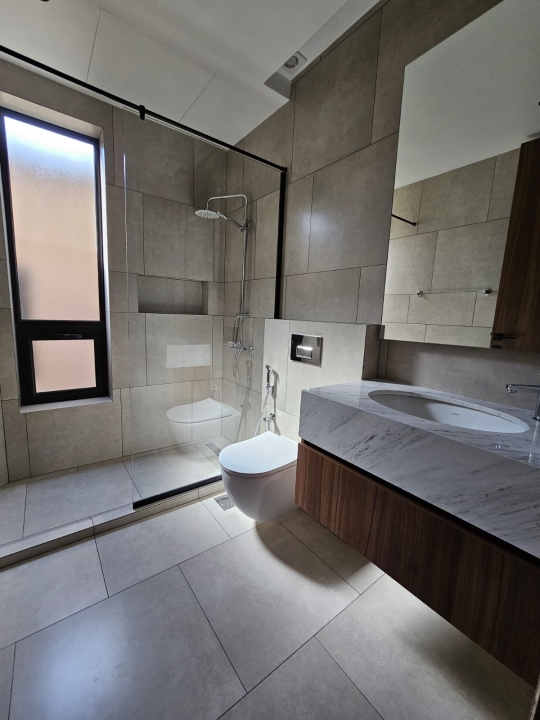 property 24 image 0
