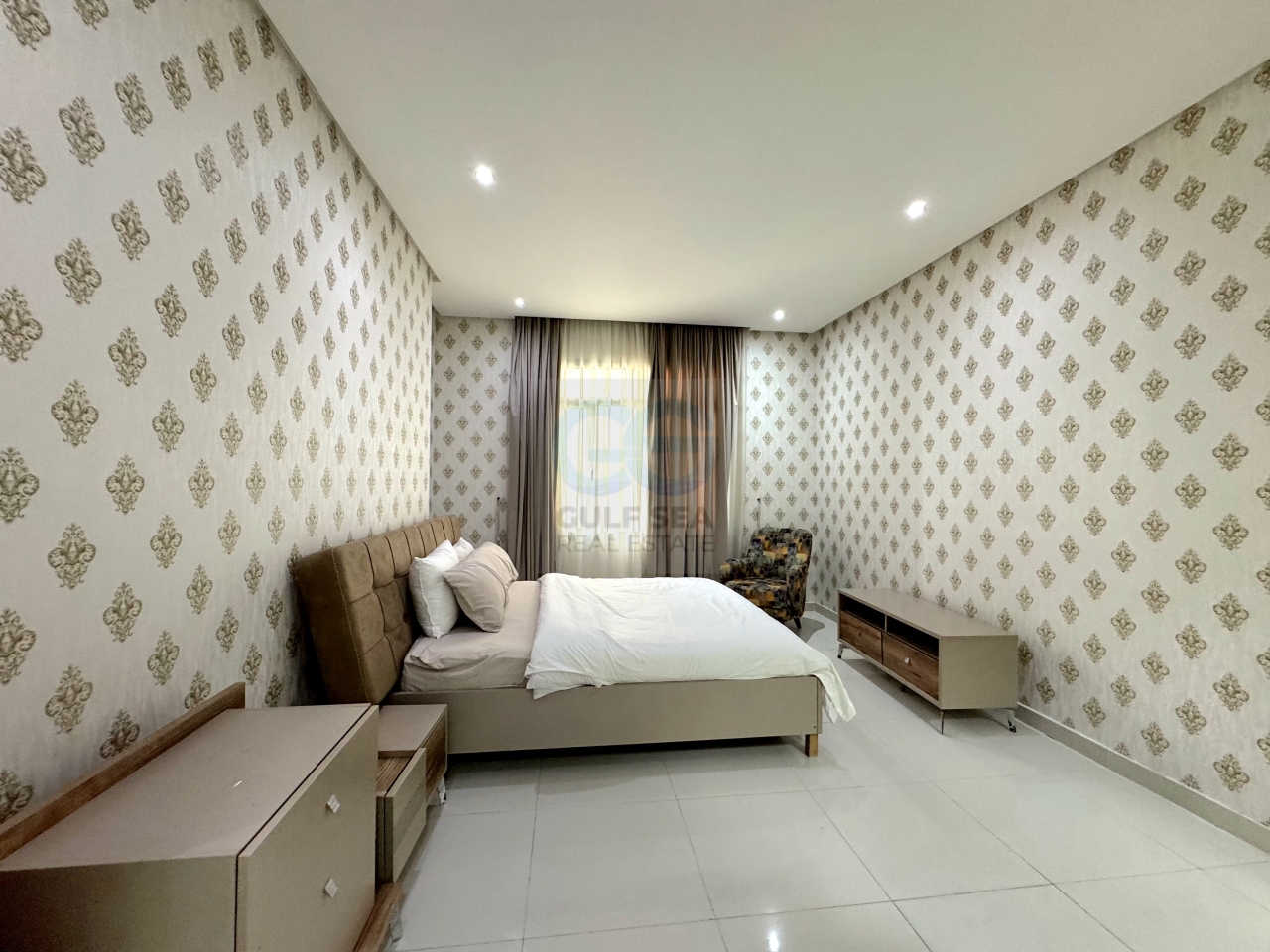 property 266 image 0