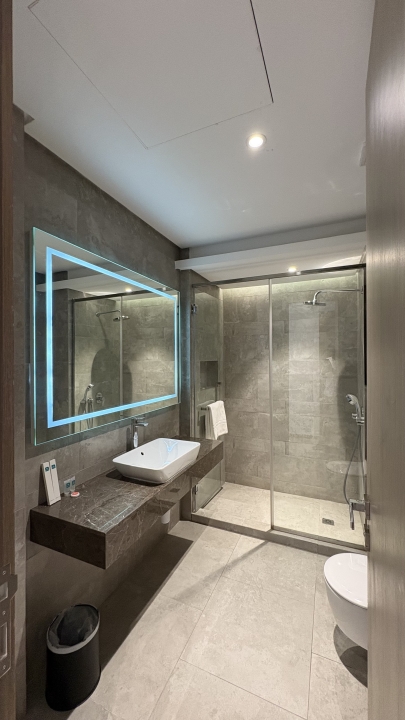 property 272 image 1