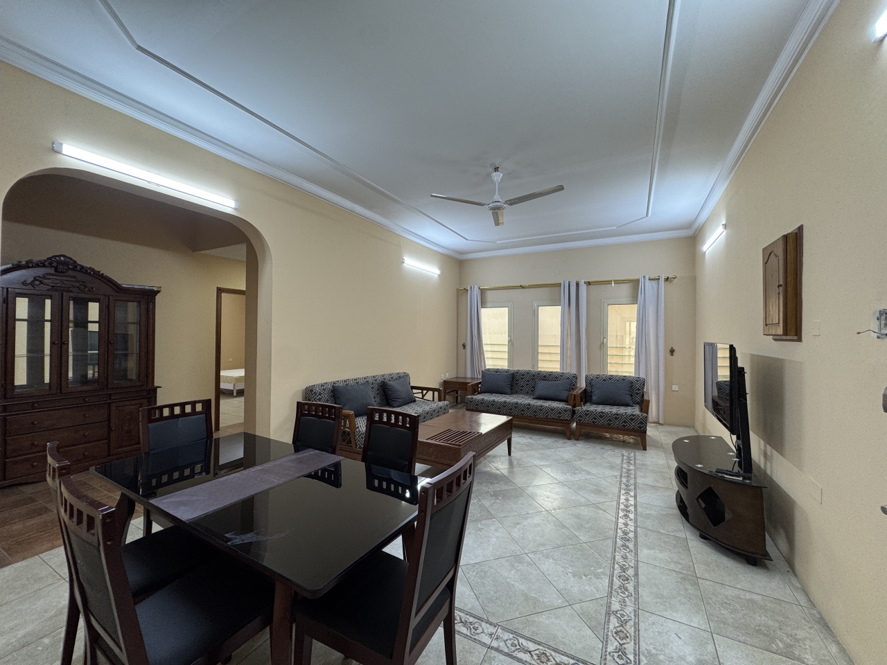 property 289 image 0