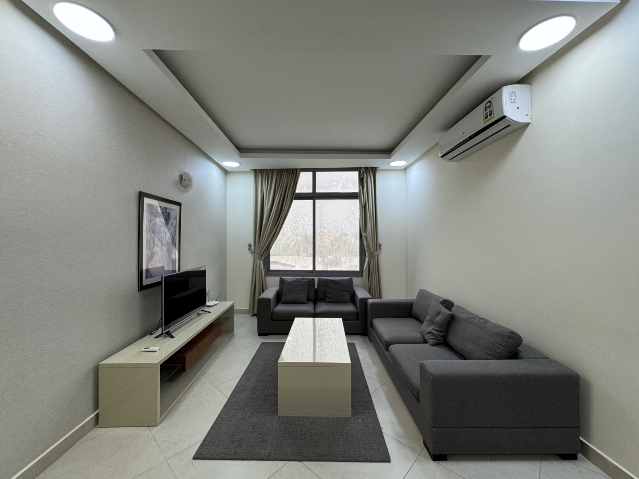 property 296 image 0
