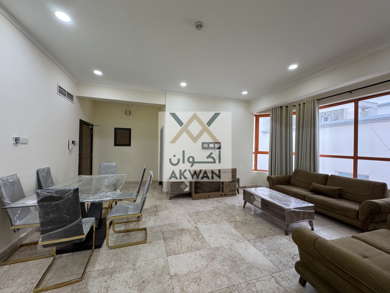 property 298 image 0