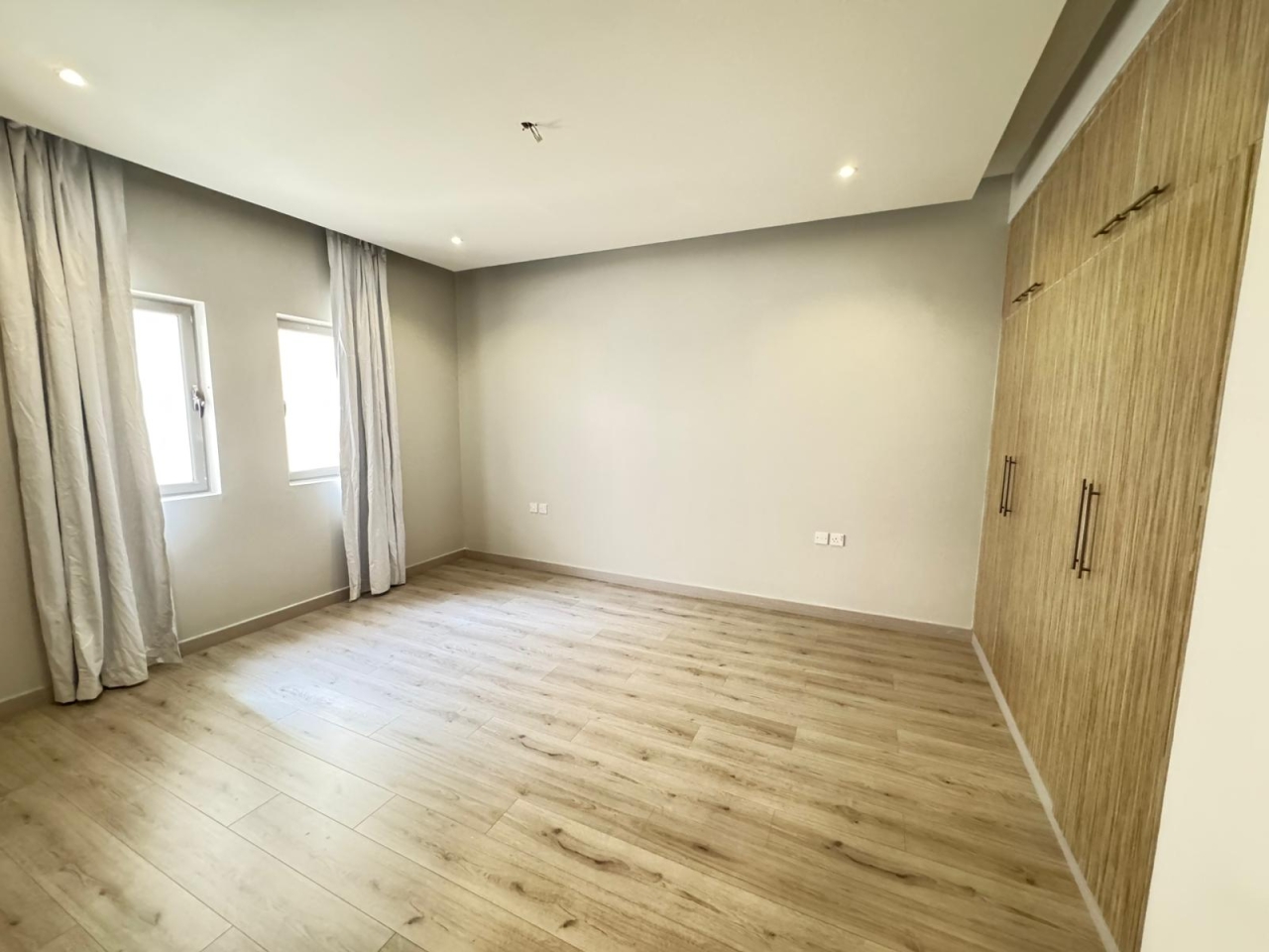 property 3 image 9