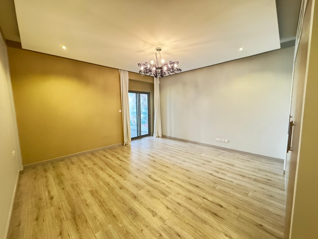property 3 image 7