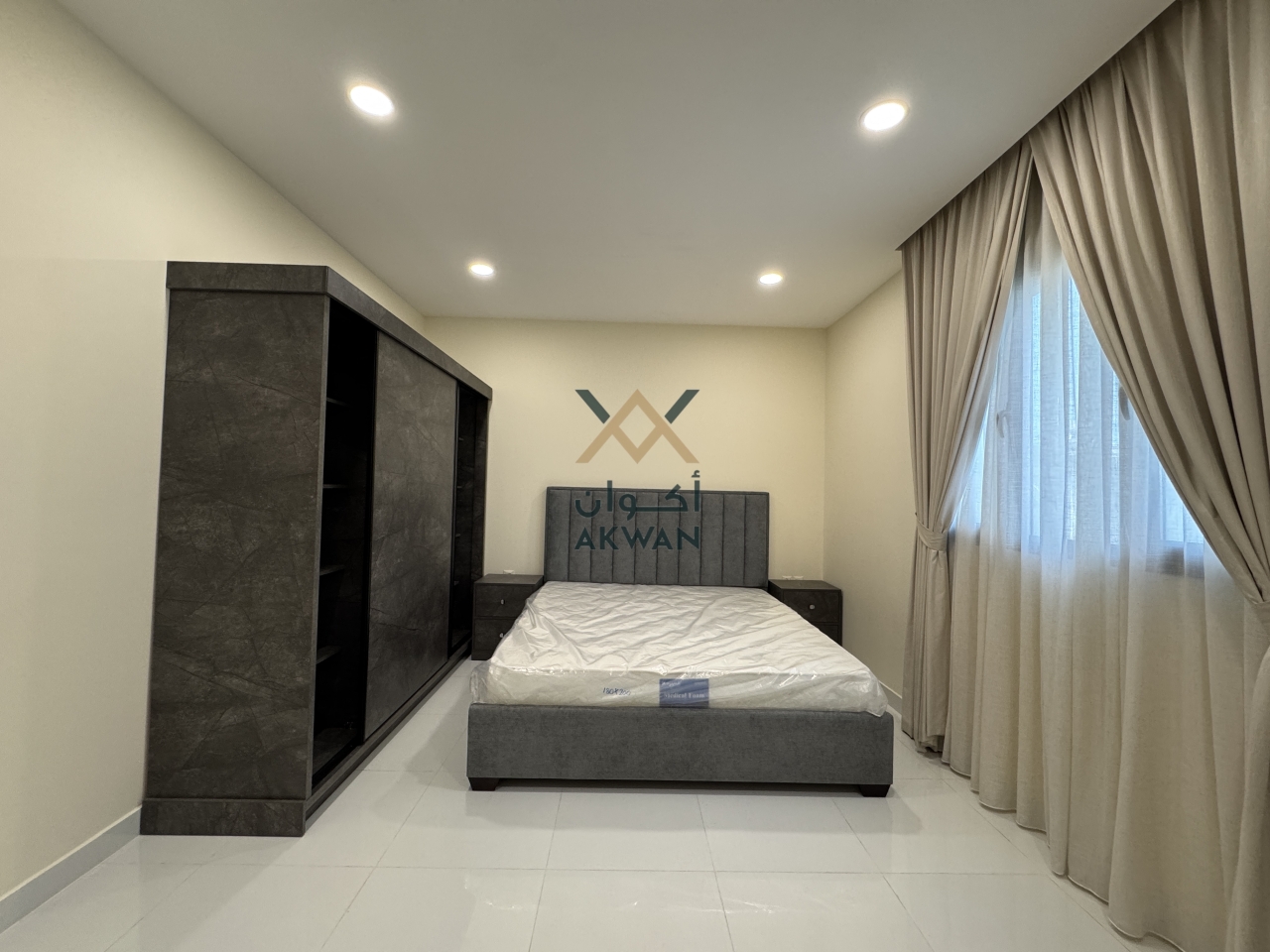 property 301 image 0