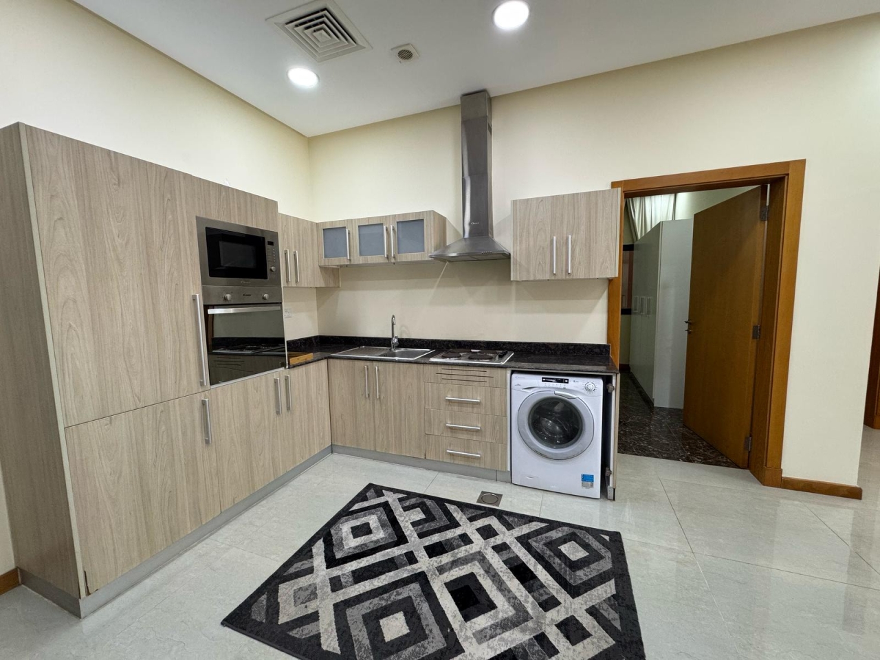 property 5 image 1
