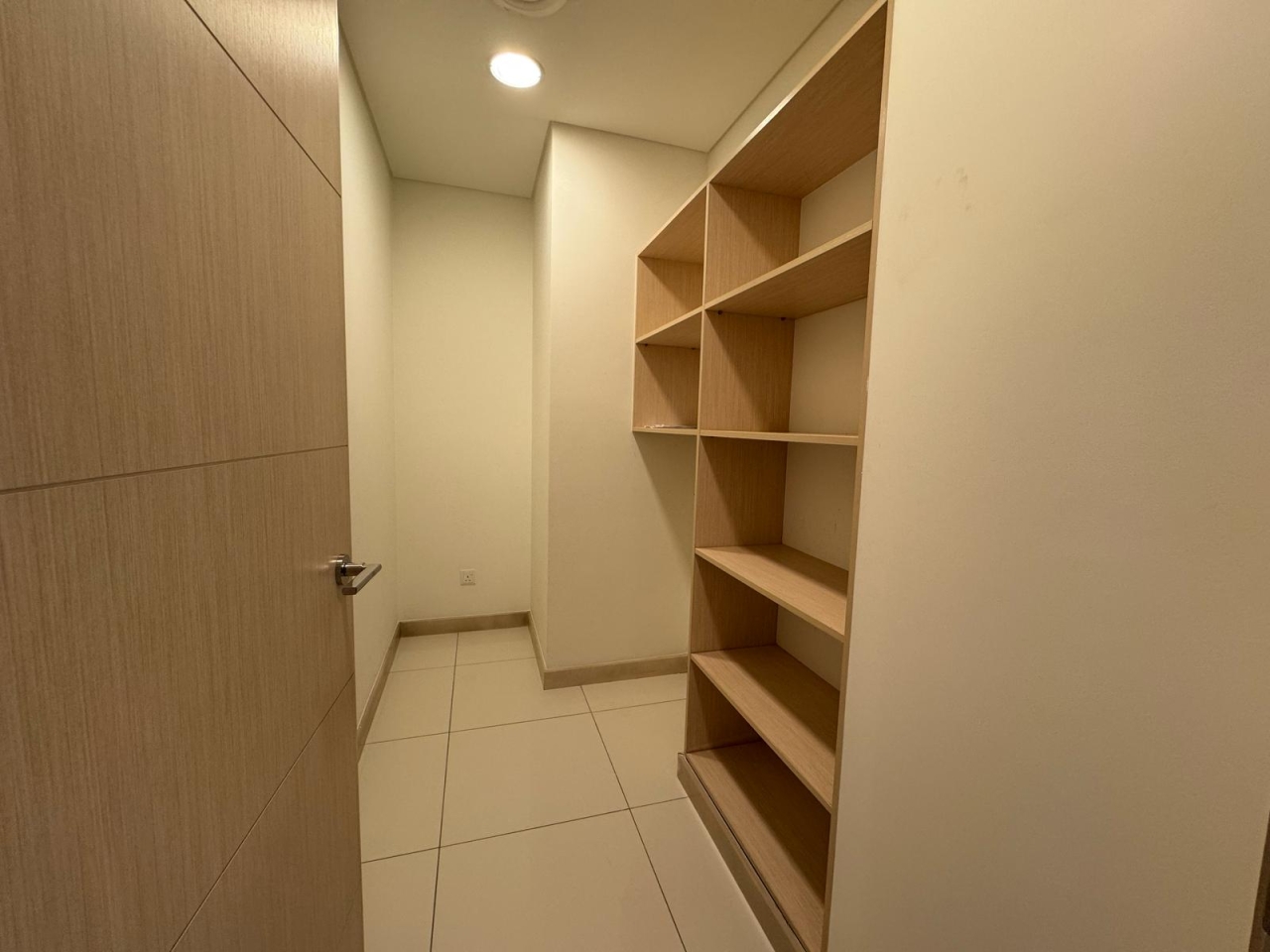 property 8 image 5